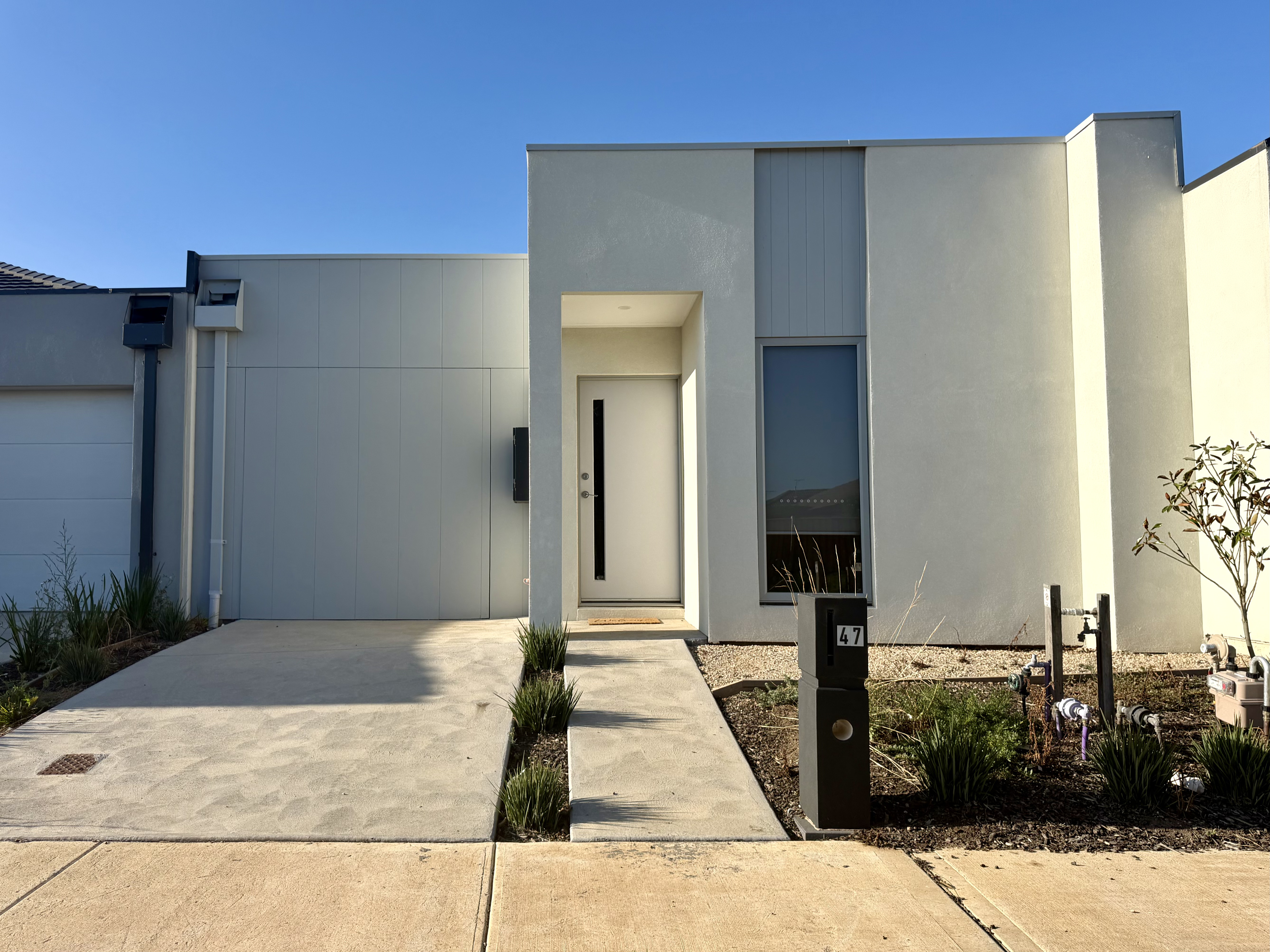 Modern Family Home in Prime Location